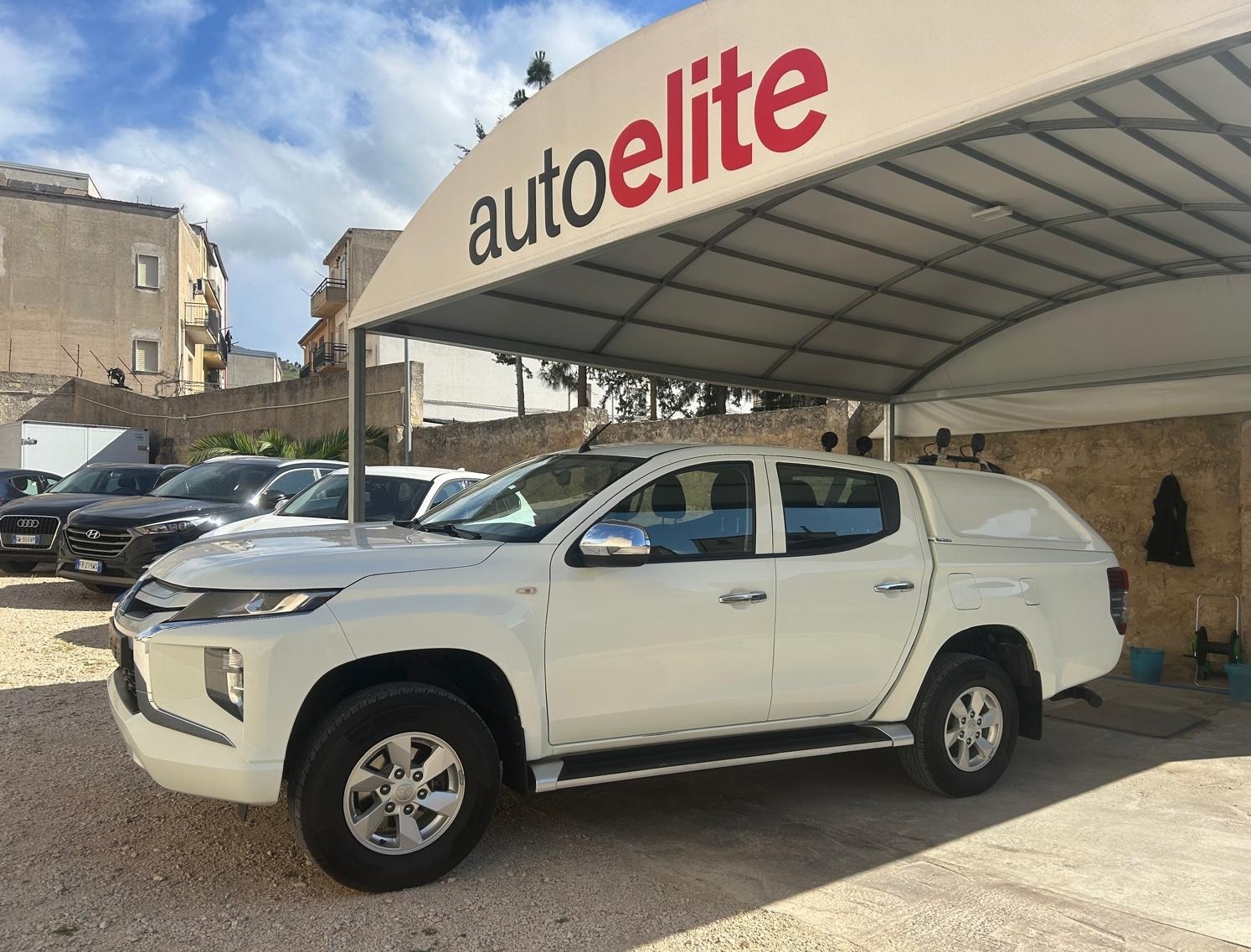 MITSUBISHI L200 4WD